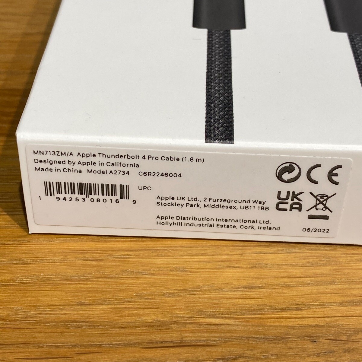 Apple Thunderbolt 4 Pro 1.8m Cable USB-C MacBook iPad iMac Sealed