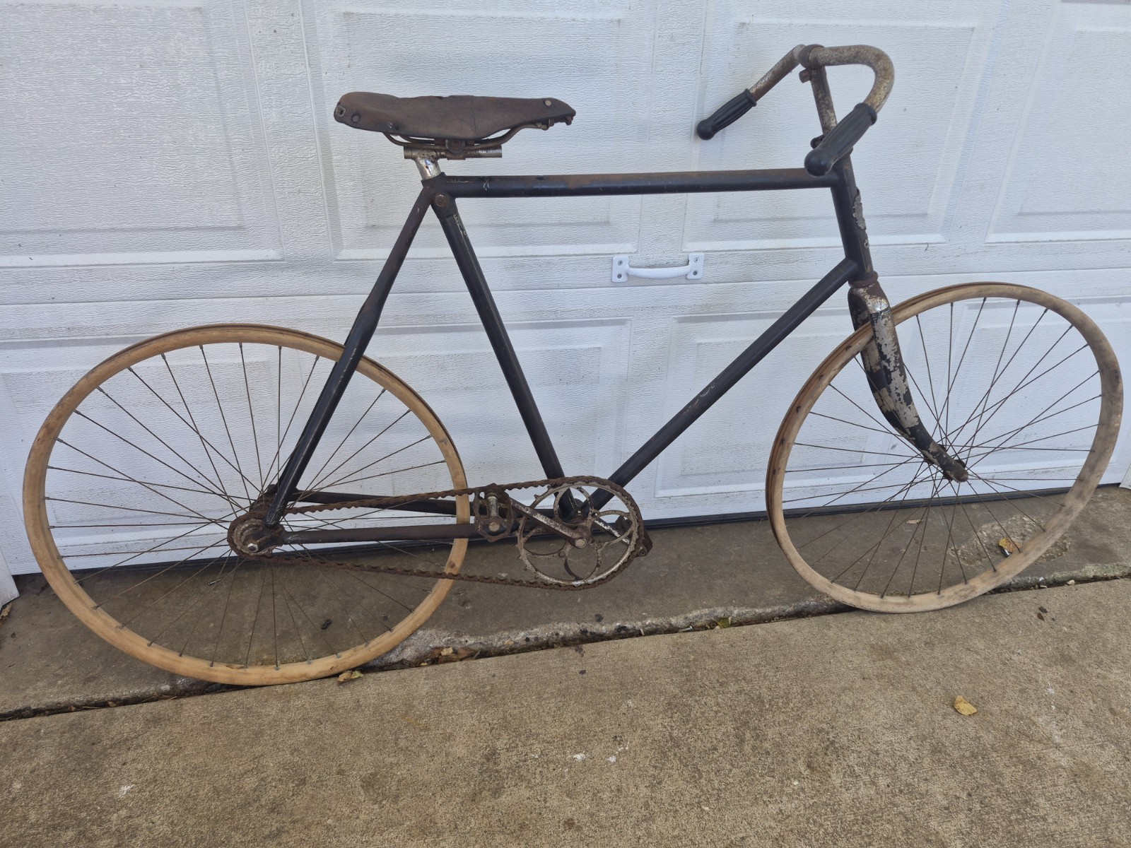 (Used) Antique 1890's Indiana Cycle Co Ivanhoe Men's 28" Wood Rim TOC 24" Frame Bicycle (1500.00 USD)