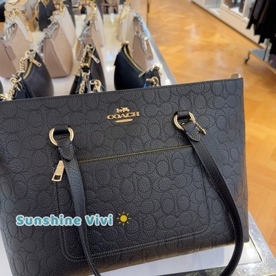 NWT COACH Station Tote Bag In Signature Leather Gold/Black CDL99