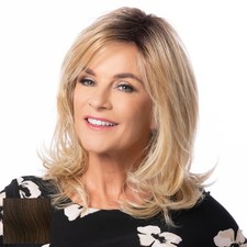 Toni Brattin Ravishing Wig Shoulder-Length Waved - Medium Brown Regular 338