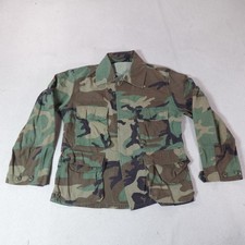Vintage US Army BDU Field Jacket Mens Small Short Woodland Camo Button Front