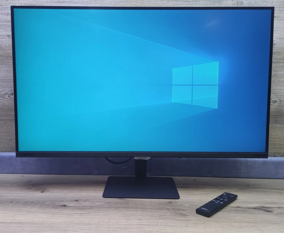 Samsung S32DM502EU Smart Monitor 32" FHD 1920x1080 HDR10 HDMI WLAN Tizen App - Bild 2 von 4