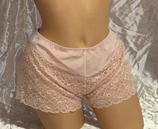 Q-T Intimates Pink/Peach Soft Silky Lace Stretch Boyshort Nylon Panties 10 NOS