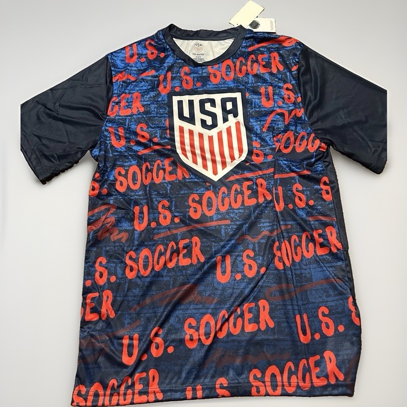 NEW 2026 Official FIFA World Cup Soccer Team USA Soccer Jersey M Soccer Shield