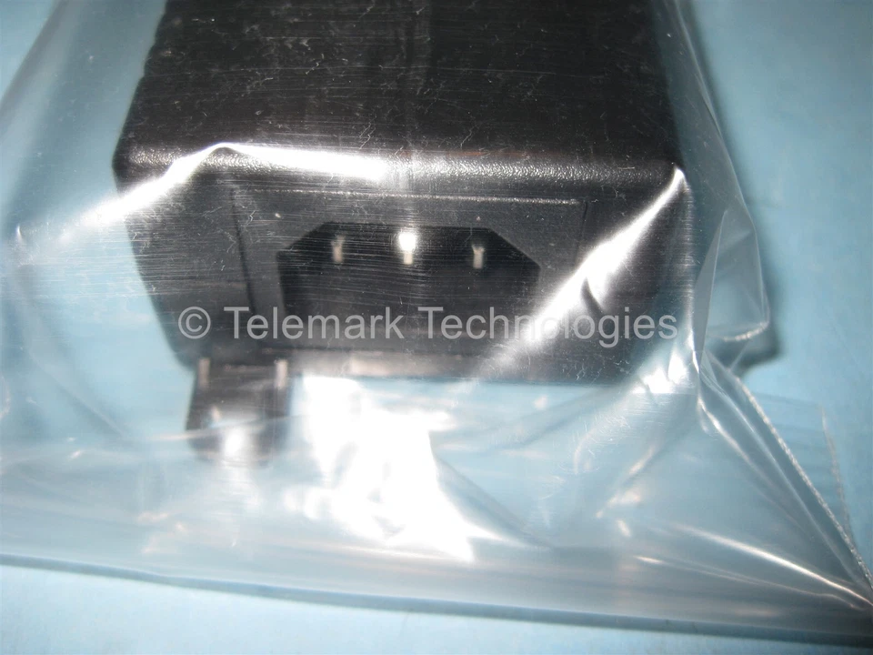 Microsemi PowerDsine 9001GR PoE Injector PD-9001GR/AT/AC 802.3at 30W NEW - Image 2 of 3