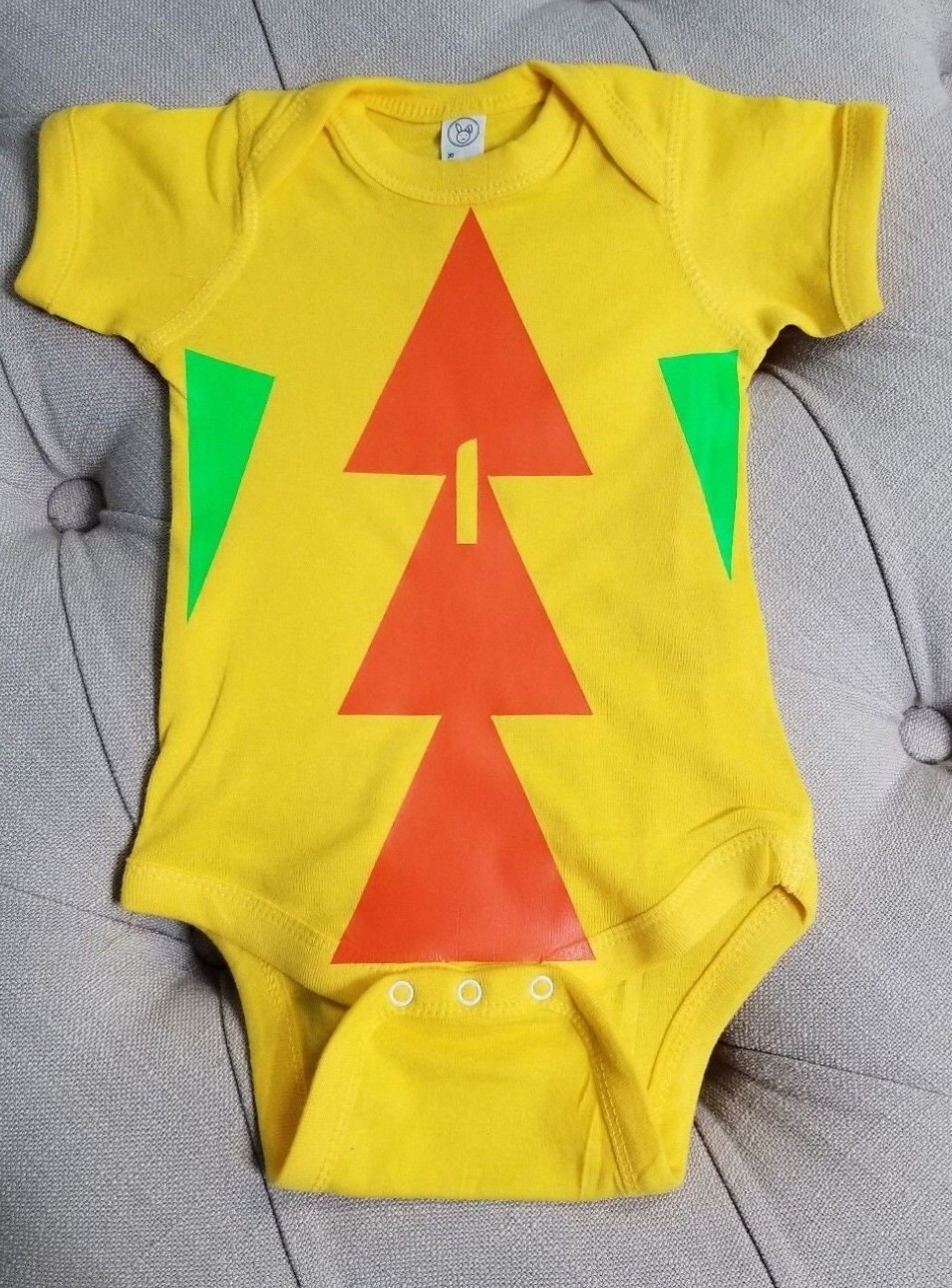 Mexico Jorge Campos Onsie Baby 6-9 months add your baby's name free.