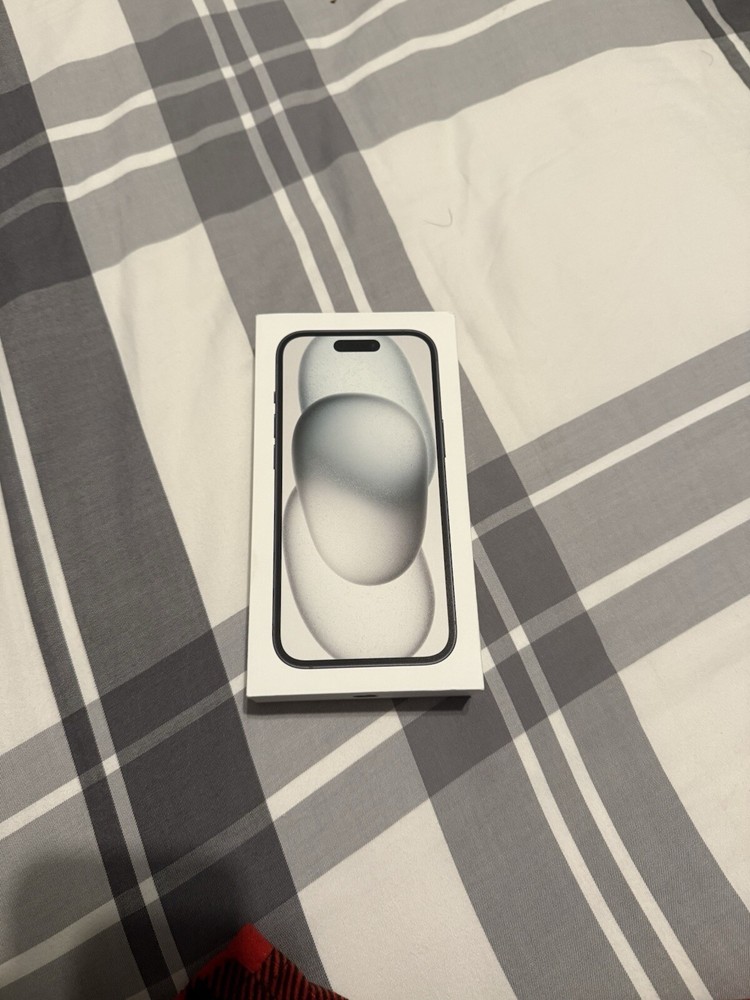 iPhone 15 Black