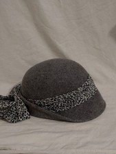 M&S Wool Cloche Hat Grey Leopard Bow Vintage Style Winter Ladies