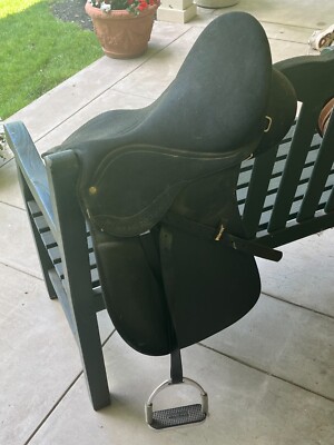 Wintec Pro Dressage Black 17.5'' Equestrian Saddle