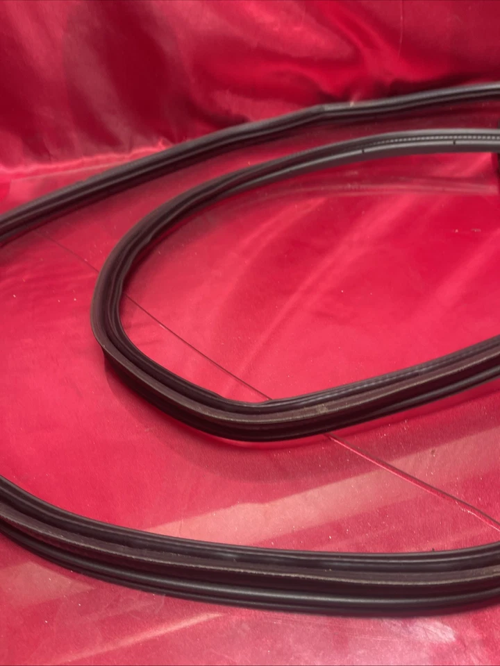 ☑️ 90-96 Nissan 300zx Z32 2+0 OEM escotilla trasera sello de goma moldura de resistencia a la intemperie Foto 3 de 4