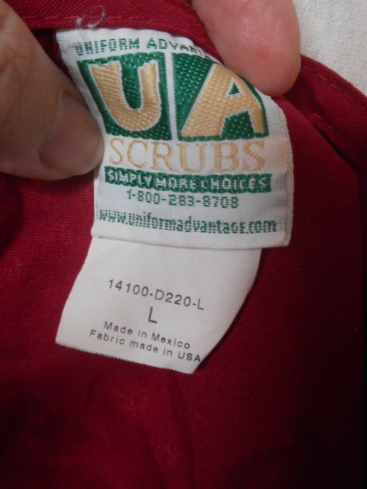 Б/у в отличном состоянии цветочный скраб топ размер L бордовая/коричневая медицинская униформа - Изображение 4 из 4