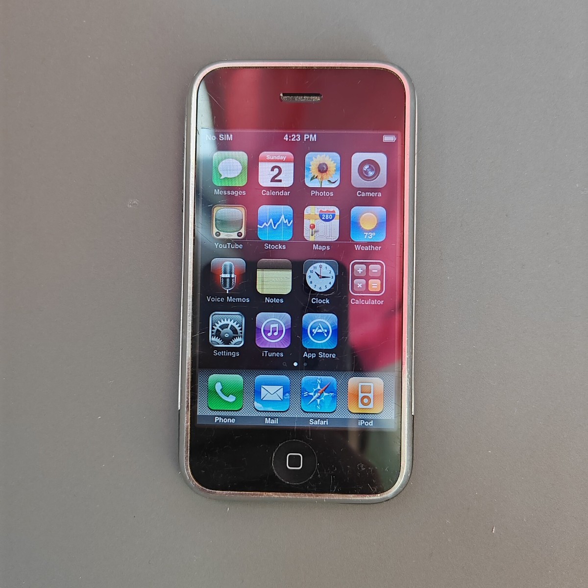 Apple iPhone 1st gen (iPhone2G) 8GB 2MP 3.5