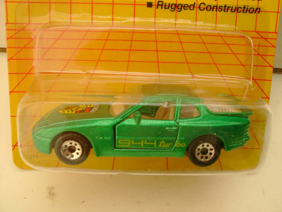 1990 MATCHBOX SUPERFAST MB 71 GREEN PORSCHE 944 TURBO NEW ON CARD - Image 2 of 3