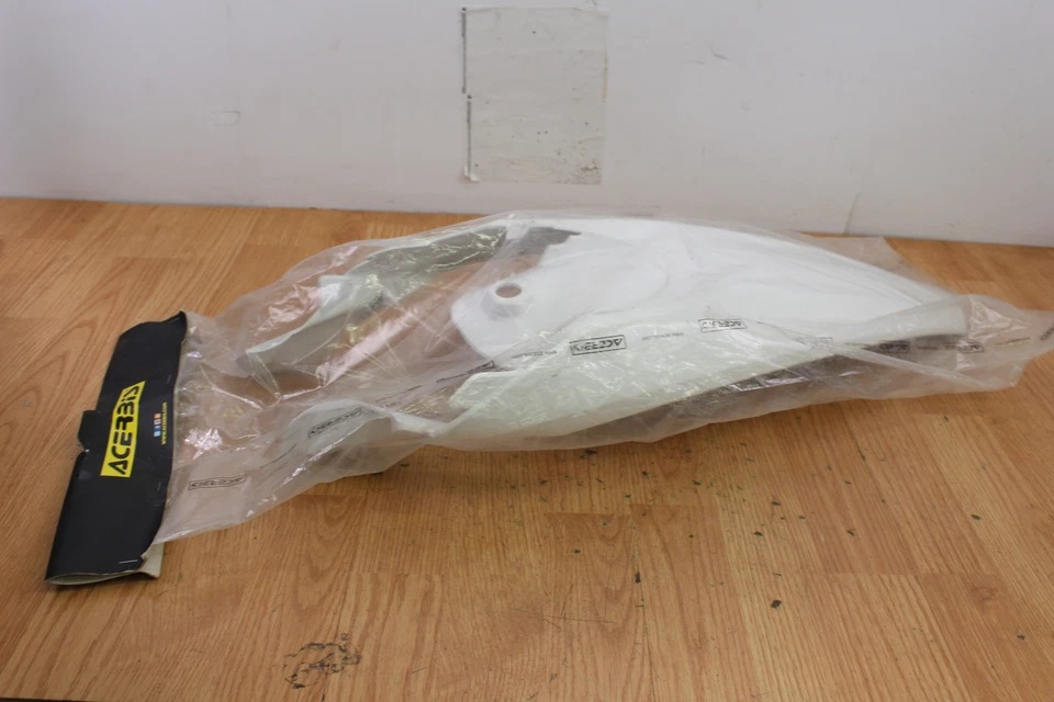 Guardabarros trasero KTM 250 SX ACERBIS 2011-14 (blanco) Z Foto 2 de 4