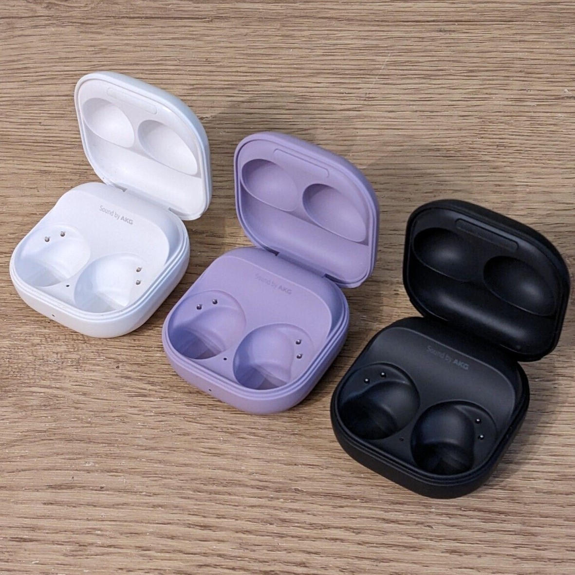 Charging case ONLY Samsung Galaxy Buds2 Pro earbuds wireless headphones  SM-R510