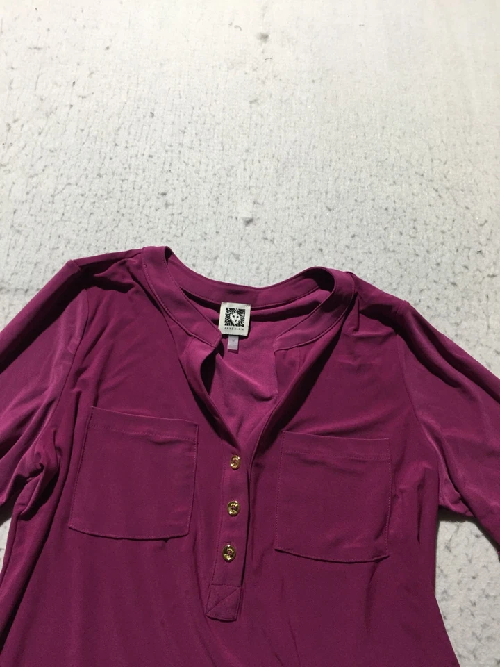 Blusa Anne Klein para mujer M mediana púrpura manga corta con lengüeta enrollable bolsillos cuello en V Foto 2 de 4