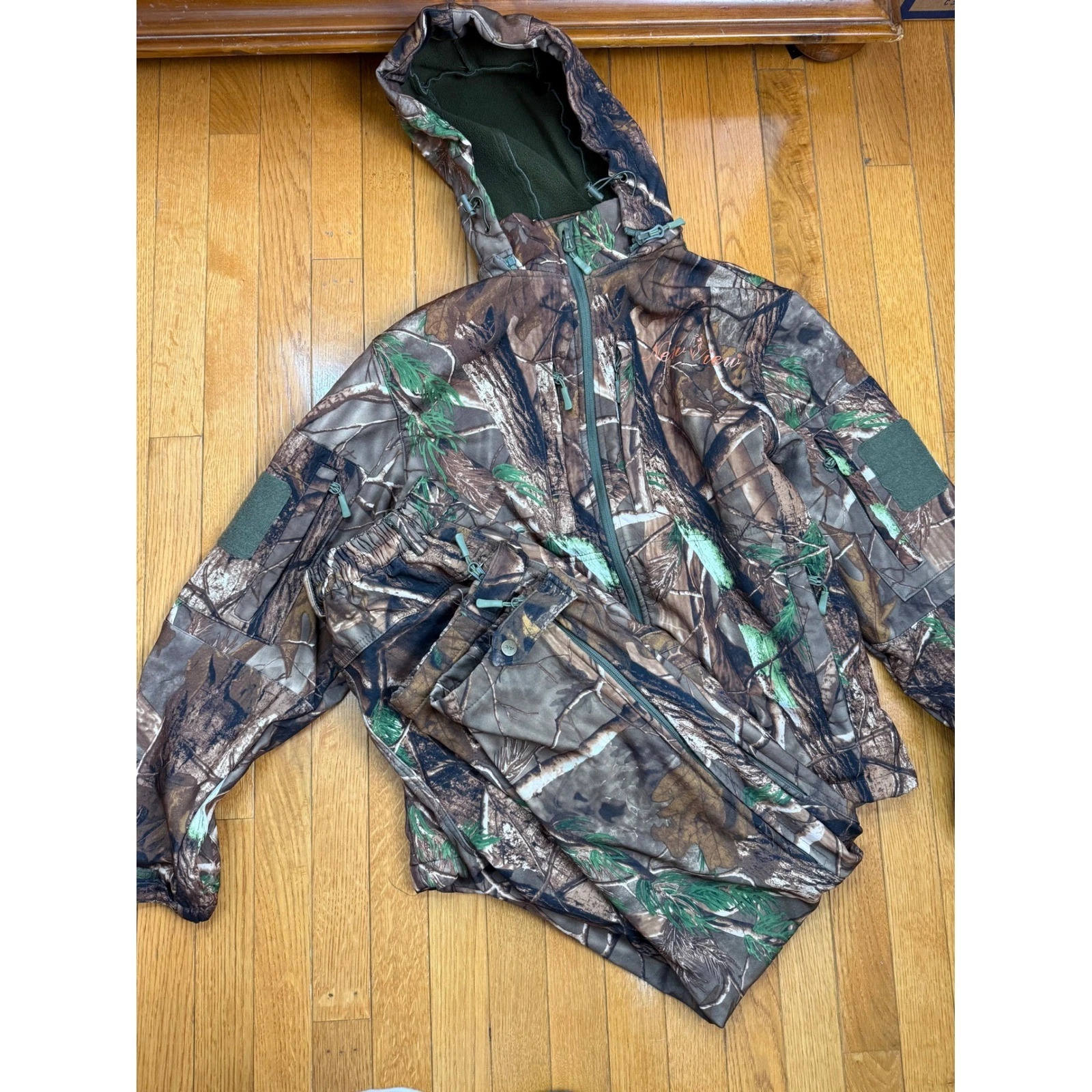New View Mens Camouflage Hunting Jacket and Pants Set Softshell Fleece Lined S
Opens in a new window