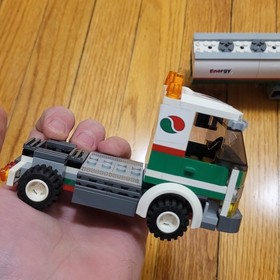 Lego City set 3180 Tank Truck Mostly Complete and Minifigure READ