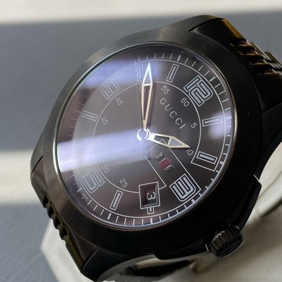 Original Gucci G-Timeless YA126202 Schweizer Designer Herrenuhr schwarz Datum