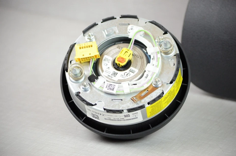 2019-2021 Freightliner Sprinter Driver Wheel Airbag & Right Dash Airbag Set OEM - Image 4 of 4