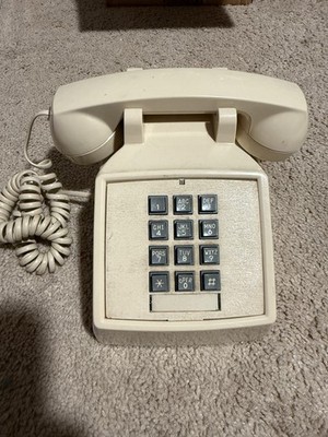 Cortelco 250009-VBA-20M Desk Telephone Touch Tone w/Volume