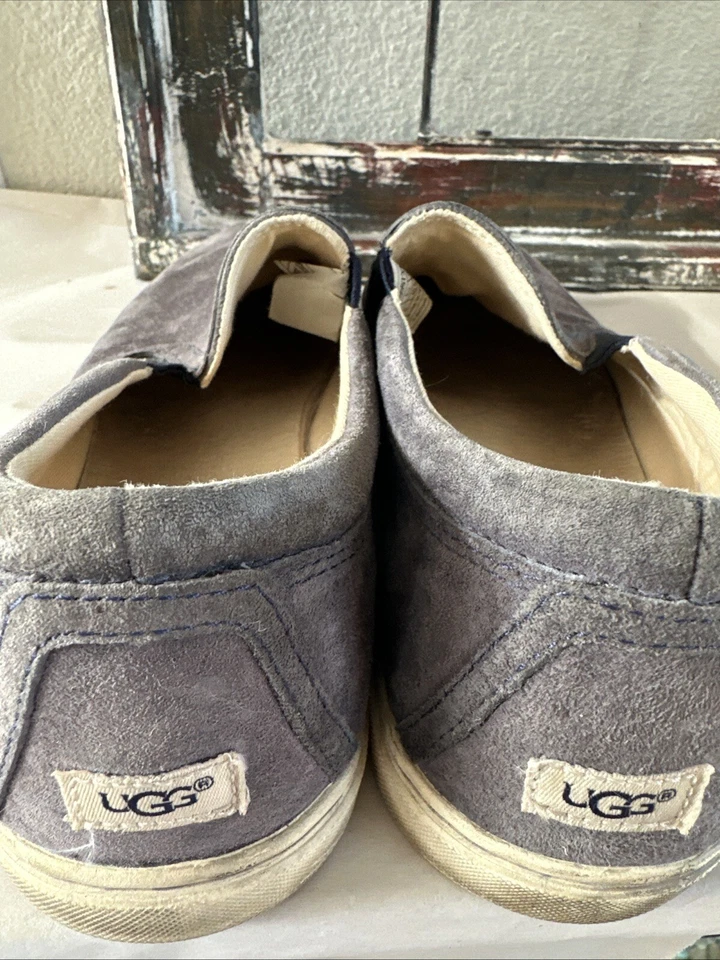 UGG Cas Suede Slip On Sneakers Charcoal Gray Size 9.5 - Image 4 of 4
