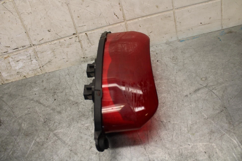Luz de freno trasera Honda Super Hawk 1000 VTR1000F 1999 BB51 Foto 2 de 4