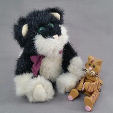 Boyds Bears Jointed Plush Cat Shelly  Carved Wood Cat Hand Painted Lot Of 2