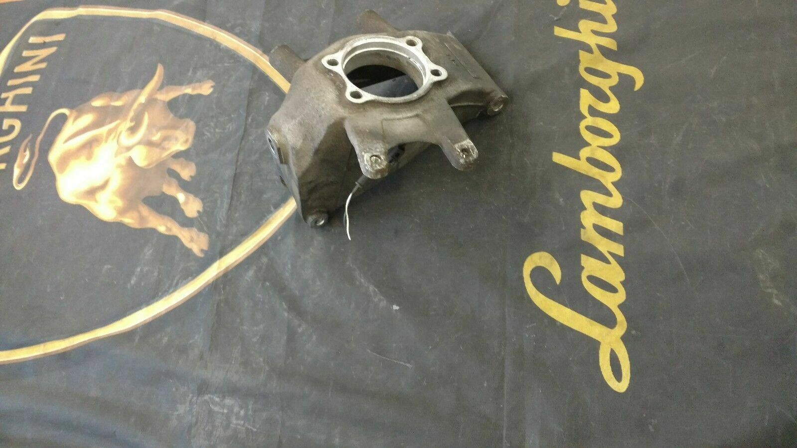 LAMBORGHINI GALLARDO REAR RIGHT PASSENGER WHEEL HUB CARRIER OEM 400505434
