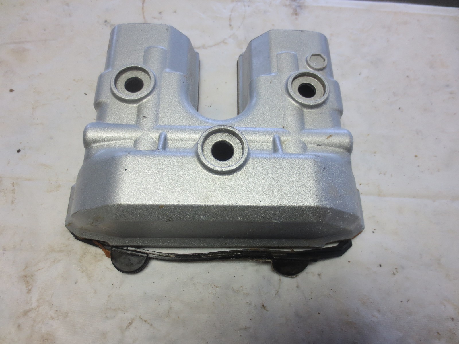 2000 Kawasaki KLX300R KLX 300 Dirt Bike Valve Cover (289/11) eBay