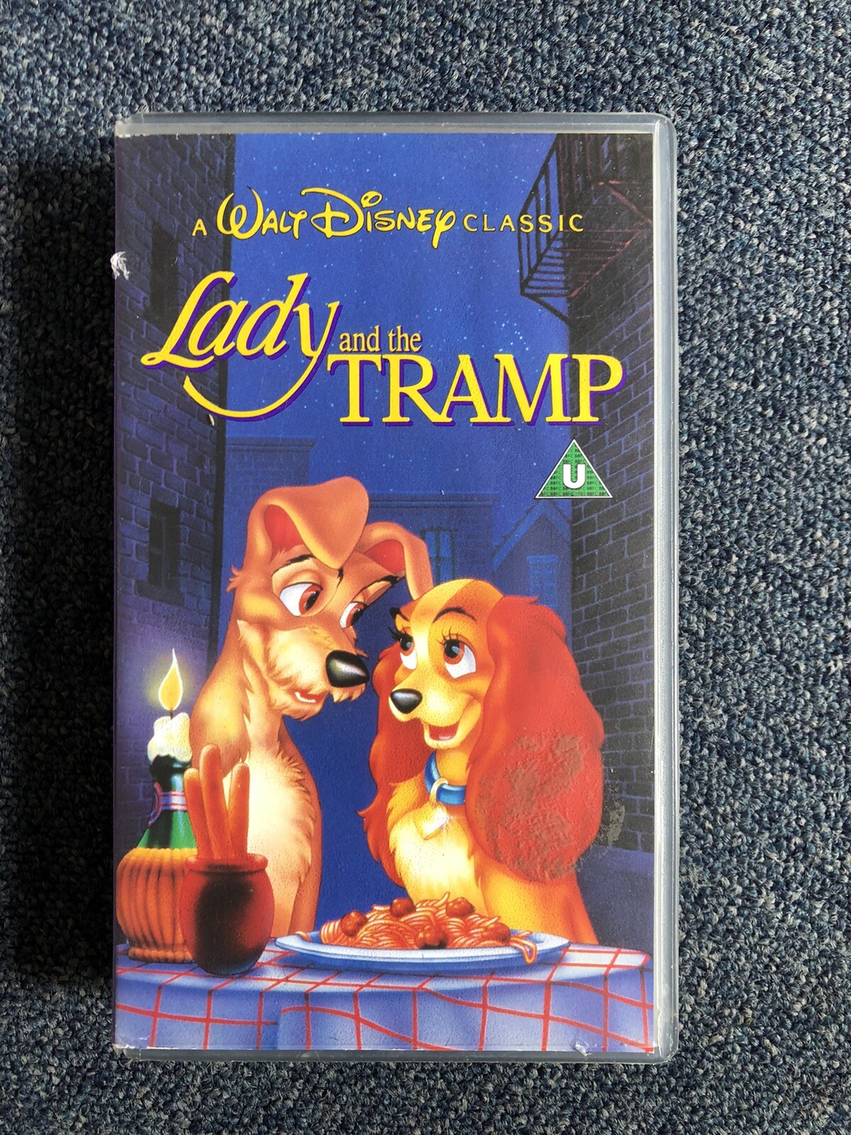 LADY AND THE TRAMP - VHS  VIDEO TAPE - WALT DISNEY CLASSICS