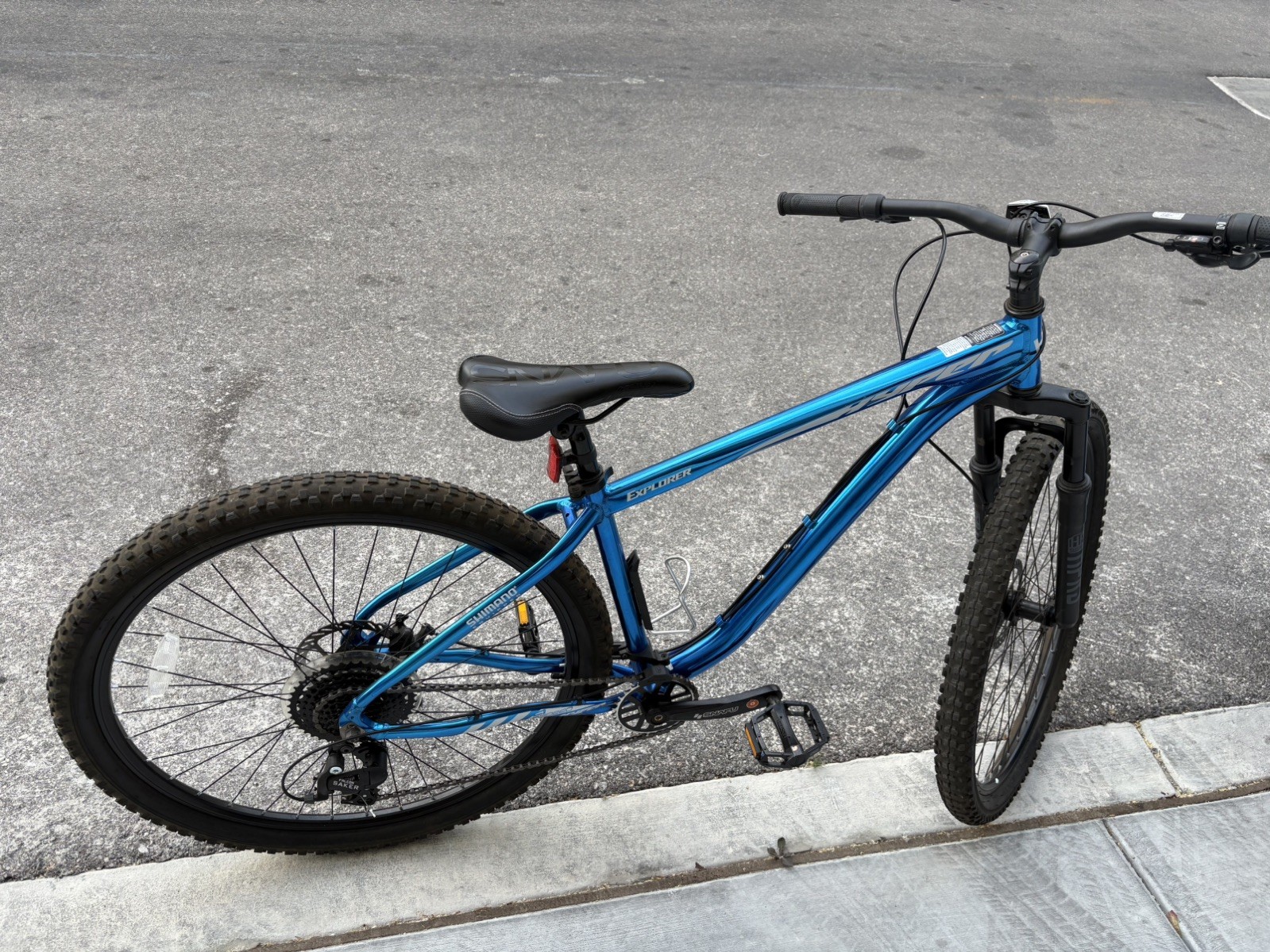 29&rdquo; Hyper Explorer Mountain Bike &ndash; Disc Brakes, 9-Speed 