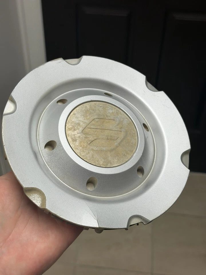 2001-2003 Suzuki Grand Vitara XL7 Wheel Center Cap Hubcap 43250-52D50 Cap 2455 - Image 3 of 4