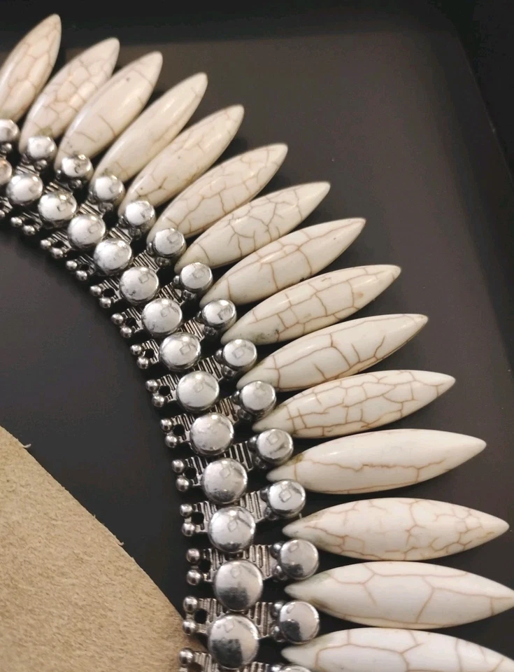 BOHO CHIC! Real Crema HOWLITE Piedra Fragmento Forma Cuentas 15"+ ¡Collar llamativo! Foto 3 de 4