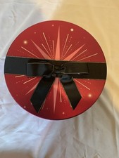 Beautiful Hat Box with Lid Large Bow On The Top. Stars Design. Good Condition