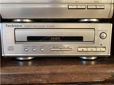 Technics HD 301 hifi system in anodised silver with Rosewood Brown speakers.