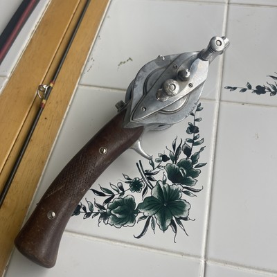 Hurd Super Caster Vintage 1940s Steel Fishing Rod Pistol Grip