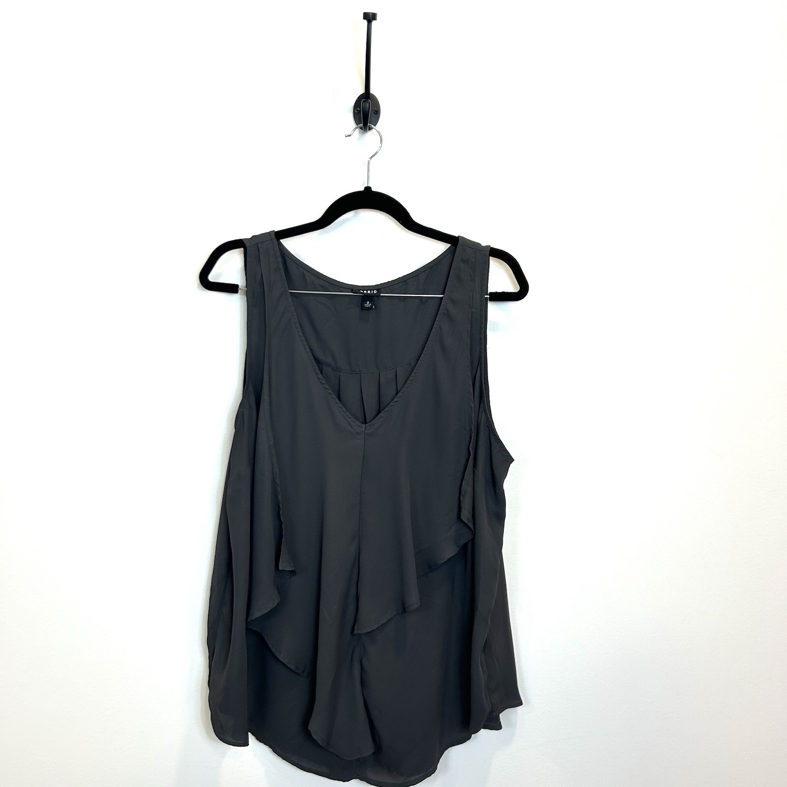 Torrid Dark Gray V-Neck Georgette Blouse with Front Ruffle Tank in Size 2 2X