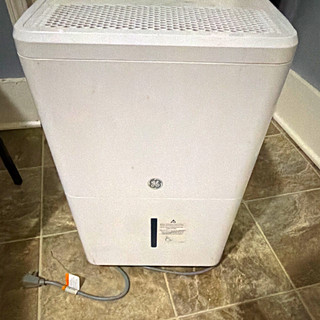 GE ADHL22LAQ2 Dehumidifier White Digital Washable Filter