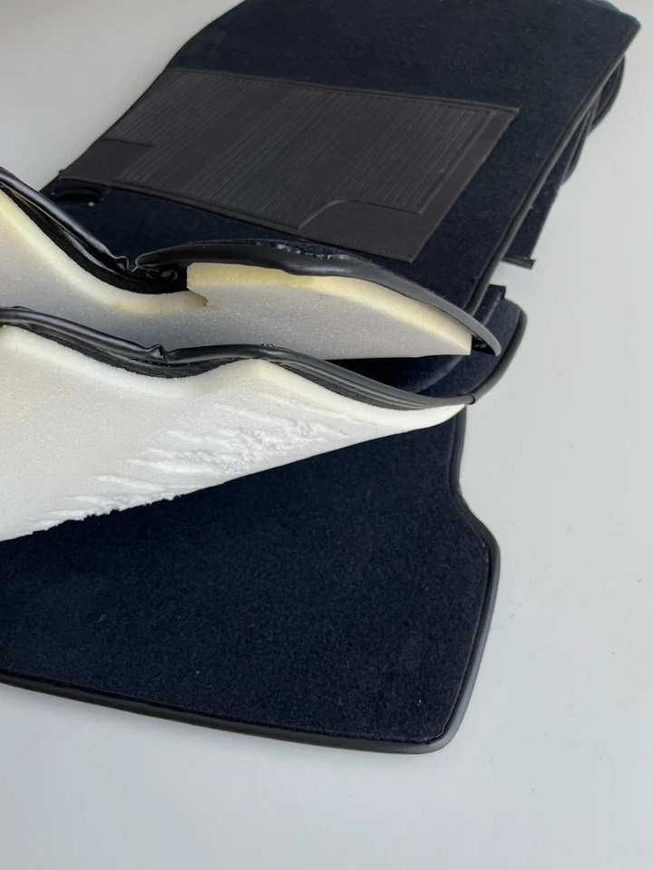 Mercedes W114 W115 Sedan Carpet set for 220D 240D 250 280D 1967-76 BLACK VELOUR Foto 2 de 4