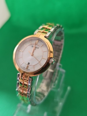 Tissot Damenuhr T-Lady Flamingo Two Tone Pearl Face 3 cm (19 cm Armband)
