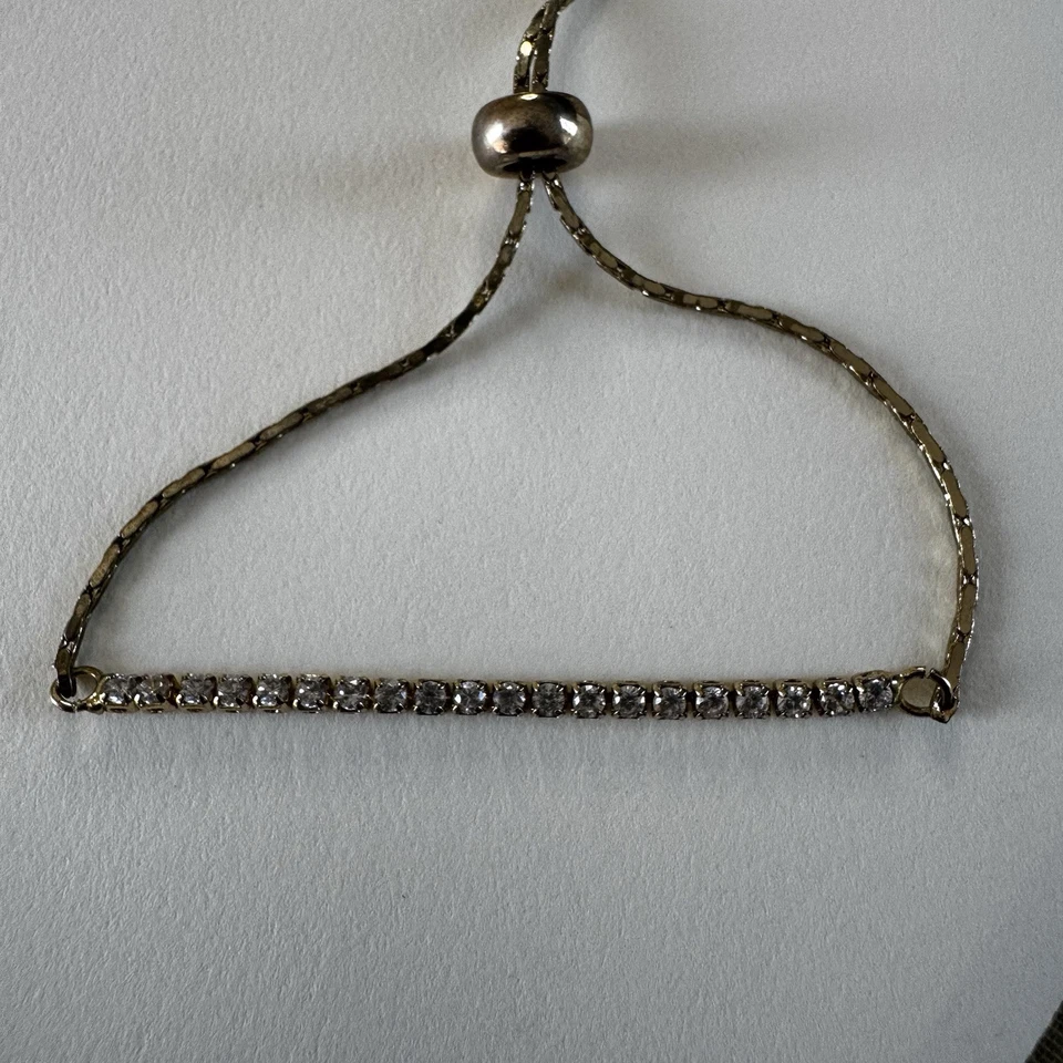 Brazalete cúbico de tenis ajustable enchapado en oro en plata de ley Lariat Foto 3 de 4