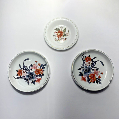 2 Ashtray Vintage Ceramic Windflower ''Made Expressly For MACYS '' & Trinket Dish 