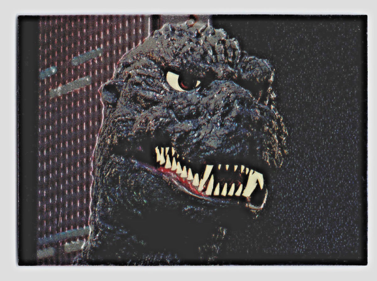 【希少品】ゴジラ　カード　1996年　アマダ　東宝　昭和レトロ　アンティーク 1996 AMADA TOHO Godzilla TCG #29 Chrome Foil Trading Card Vintage