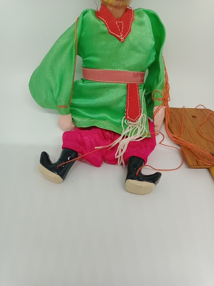 Vintage Chinese Opera Puppet Paddle Board 9 Inch Monkey King
