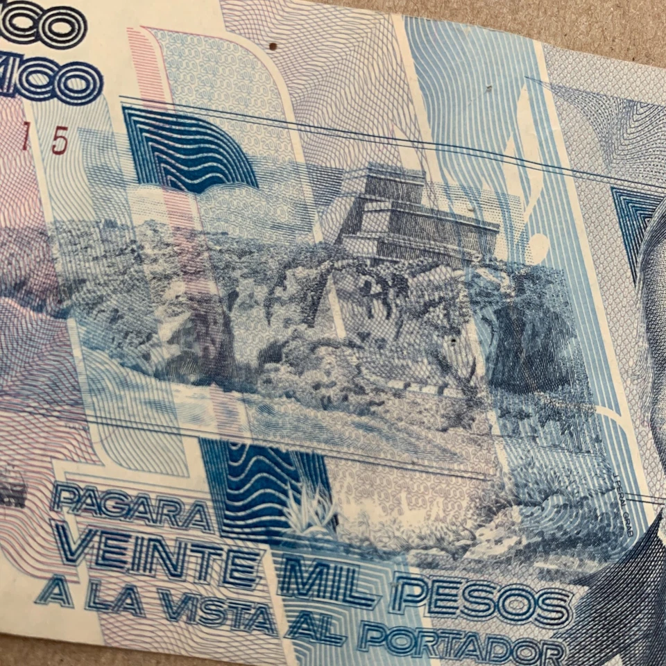 Billete de 20000 Pesos México Años 80, Puerta de Yaxchilán, Ruinas Mayas de Tulum Foto 2 de 4