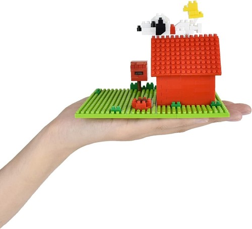 NanoBlock Snoopy House NBH_228 - Picture 3 of 7