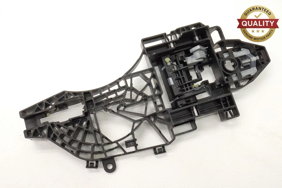 RAM 1500 2019-2024 soporte de manija de puerta exterior trasera derecha OEM Foto 3 de 4