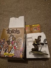 SMELLVIS ELVIS PRESLEY THE TURDS DECORATIVE JOKE NOVELTY ORNAMENT FIGURINE