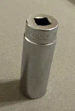 Snap On FVS221 3/8 Drive 12 Point 11/16 Deep Socket
